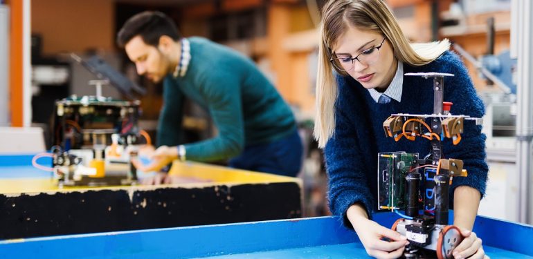 Faydalarını bilseniz evinizden eksik etmezsiniz! Bu otu hala kimse bilmiyor…