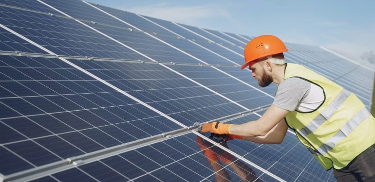 Miley Cyrus’ı gerçekten UFO’lar mı kovaladı?