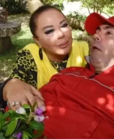 unlu-sarkici-safiye-soyman-in-oglu-hayatini-17562758-9678-amp